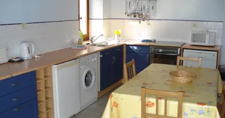 G Kitchen 1