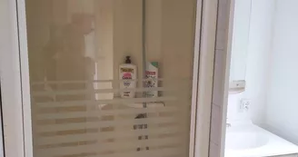 Salle de bain cabine de douche