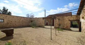 Gîte "Les 3 tilleuls" à Bellac en Haute-Vienne (Limousin) - cour_27