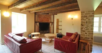 Gite "La Maison De Clémence" à Berneuil en Haute-Vienne (Limousin) - salon_3 Gite "La Maison De Clémence" à Berneuil en Haute-Vienne (Limousin) - salon_3