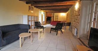 Gite "La Maison De Clémence" à Berneuil en Haute-Vienne (Limousin) - salon_7 Gite "La Maison De Clémence" à Berneuil en Haute-Vienne (Limousin) - salon_7