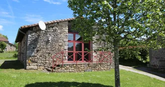 Salle commune des gîtes de Virat à Berneuil en Haute-Vienne (Nouvelle Aquitaine)_39 Salle commune des gîtes de Virat à Berneuil en Haute-Vienne (Nouvelle Aquitaine)_39