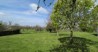 Gite "La Maison De Clémence" à Berneuil en Haute-Vienne (Limousin) - jardin_36 Gite "La Maison De Clémence" à Berneuil en Haute-Vienne (Limousin) - jardin_36