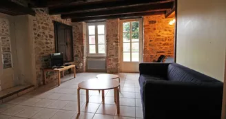 Gite "La Maison De Clémence" à Berneuil en Haute-Vienne (Limousin) - salon_8 Gite "La Maison De Clémence" à Berneuil en Haute-Vienne (Limousin) - salon_8