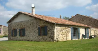 Gite"La Grange"à Berneuil en Haute-Vienne(Limousin)_1