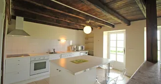 Gite "La Maison Du Vinaigrier" à Berneuil en Haute-Vienne (Limousin)- cuisine_5 Gite "La Maison Du Vinaigrier" à Berneuil en Haute-Vienne (Limousin)- cuisine_5