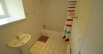 Gite "La Bergerie"à Berneuil en Haute-Vienne(Limousin)- salle de bains_15 Gite "La Bergerie"à Berneuil en Haute-Vienne(Limousin)- salle de bains_15