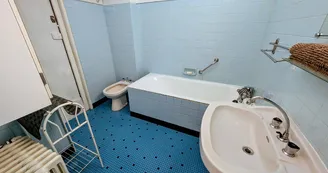 Gite "Le Bourg" à Lussac-les-Eglises en Haute-Vienne (Limousin en Nouvelle Aquitaine) - salle de bains_20 Gite "Le Bourg" à Lussac-les-Eglises en Haute-Vienne (Limousin en Nouvelle Aquitaine) - salle de bains_20