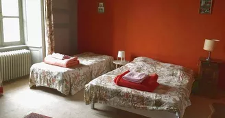 DD'20 La Sagne - Chambre rouge lits