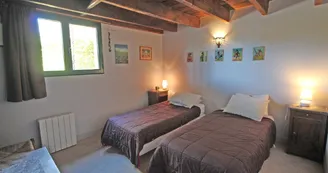 Gite de "Montbrugnaud " à Mailhac sur Benaize en Haute-Vienne - chambre 2 rez de chaussée_20 Gite de "Montbrugnaud " à Mailhac sur Benaize en Haute-Vienne - chambre 2 rez de chaussée_20