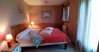 Gîte "les cheyroux" à St Léger-Magnazeix en Haute-Vienne (Limousin en Nouvelle Aquitaine) - Chambre rez de chaussée_21 Gîte "les cheyroux" à St Léger-Magnazeix en Haute-Vienne (Limousin en Nouvelle Aquitaine) - Chambre rez de chaussée_21