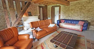 Gîte "les cheyroux" à St Léger-Magnazeix en Haute-Vienne (Limousin en Nouvelle Aquitaine) - grand salon_38 Gîte "les cheyroux" à St Léger-Magnazeix en Haute-Vienne (Limousin en Nouvelle Aquitaine) - grand salon_38
