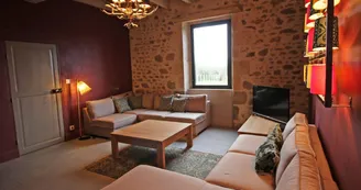 Gite du Presbytère de Thiat commune de Val-d'Oire-et-Gartempe, salon_6 Gite du Presbytère de Thiat commune de Val-d'Oire-et-Gartempe, salon_6