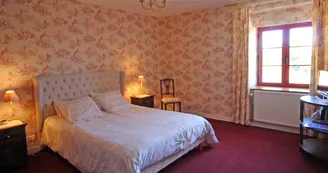 Ferme de Rouffignac à Blanzac en Haute-Vienne - chambre toile de jouy_17 Ferme de Rouffignac à Blanzac en Haute-Vienne - chambre toile de jouy_17