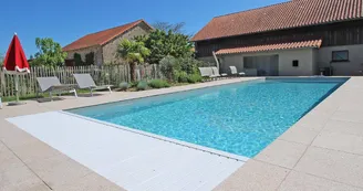 Ferme de Rouffignac à Blanzac en Haute-Vienne - la piscine accessible l'après midi_35 Ferme de Rouffignac à Blanzac en Haute-Vienne - la piscine accessible l'après midi_35