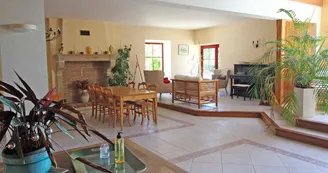 Ferme de Rouffignac à Blanzac en Haute-Vienne - séjour salle à manger_9 Ferme de Rouffignac à Blanzac en Haute-Vienne - séjour salle à manger_9