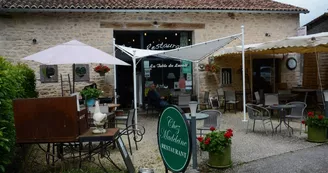 restaurant 'La table du lavoir' vu depuis la rue_1 restaurant 'La table du lavoir' vu depuis la rue_1