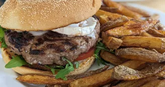 Burger du chef - fromage de chèvre & roquette Burger du chef - fromage de chèvre & roquette